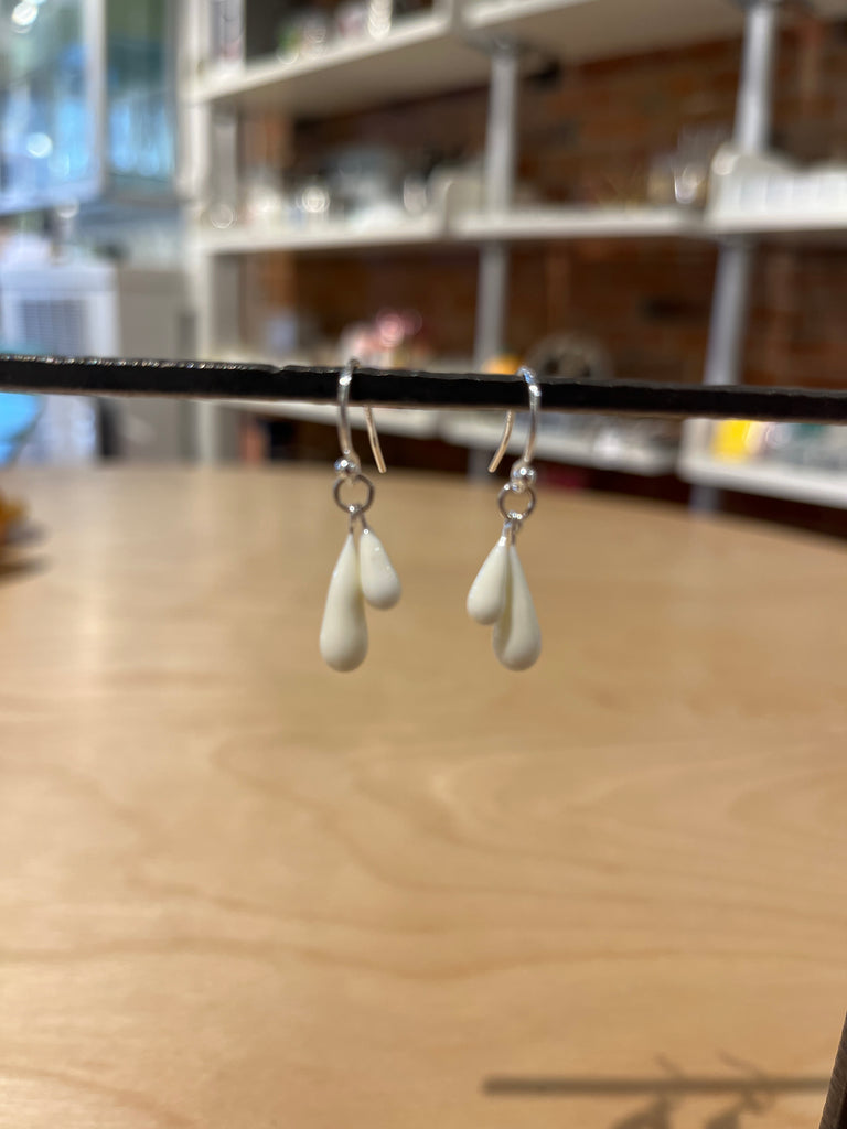 Quarante Mini Double Earrings (Ivory Opaque)